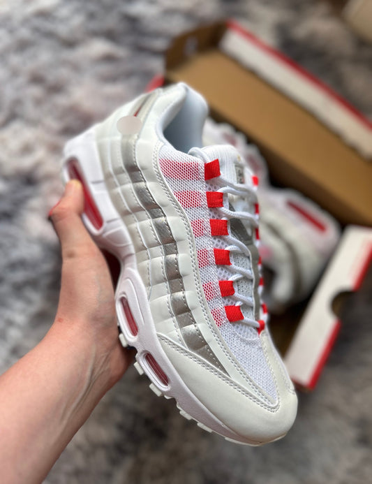 England 95 (CLEARANCE)