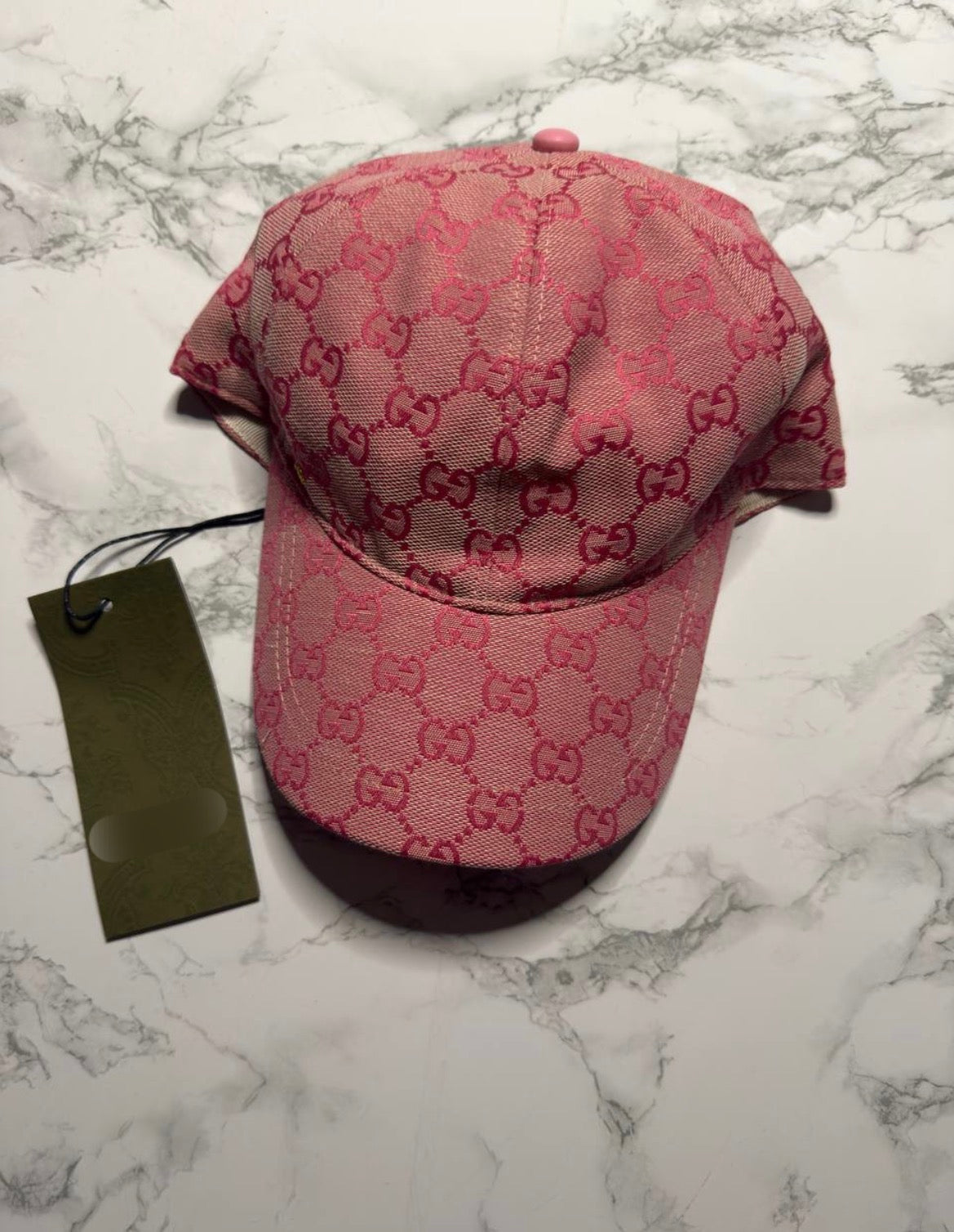 Caps