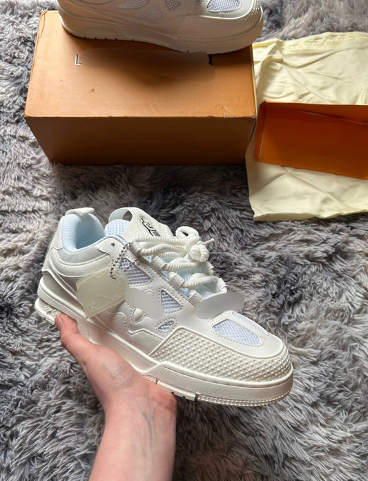 White skates (CLEARANCE)